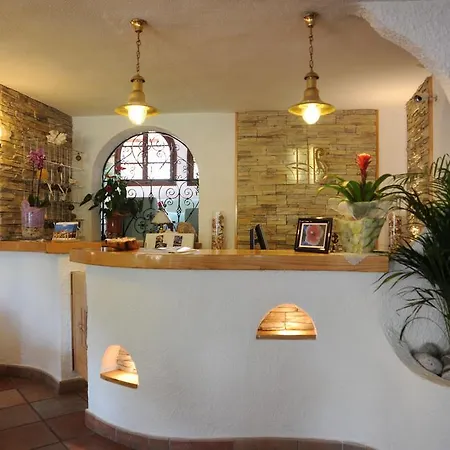 Barsalini Hotel 3*